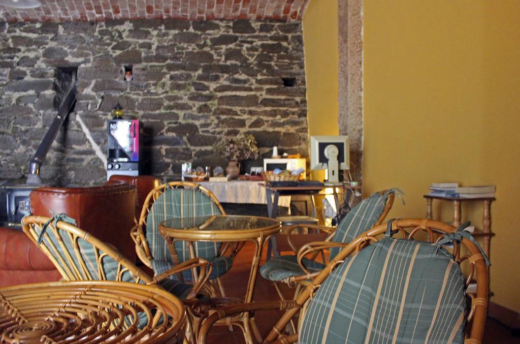 Albergue San Lazaro Sarria Exteriör bild