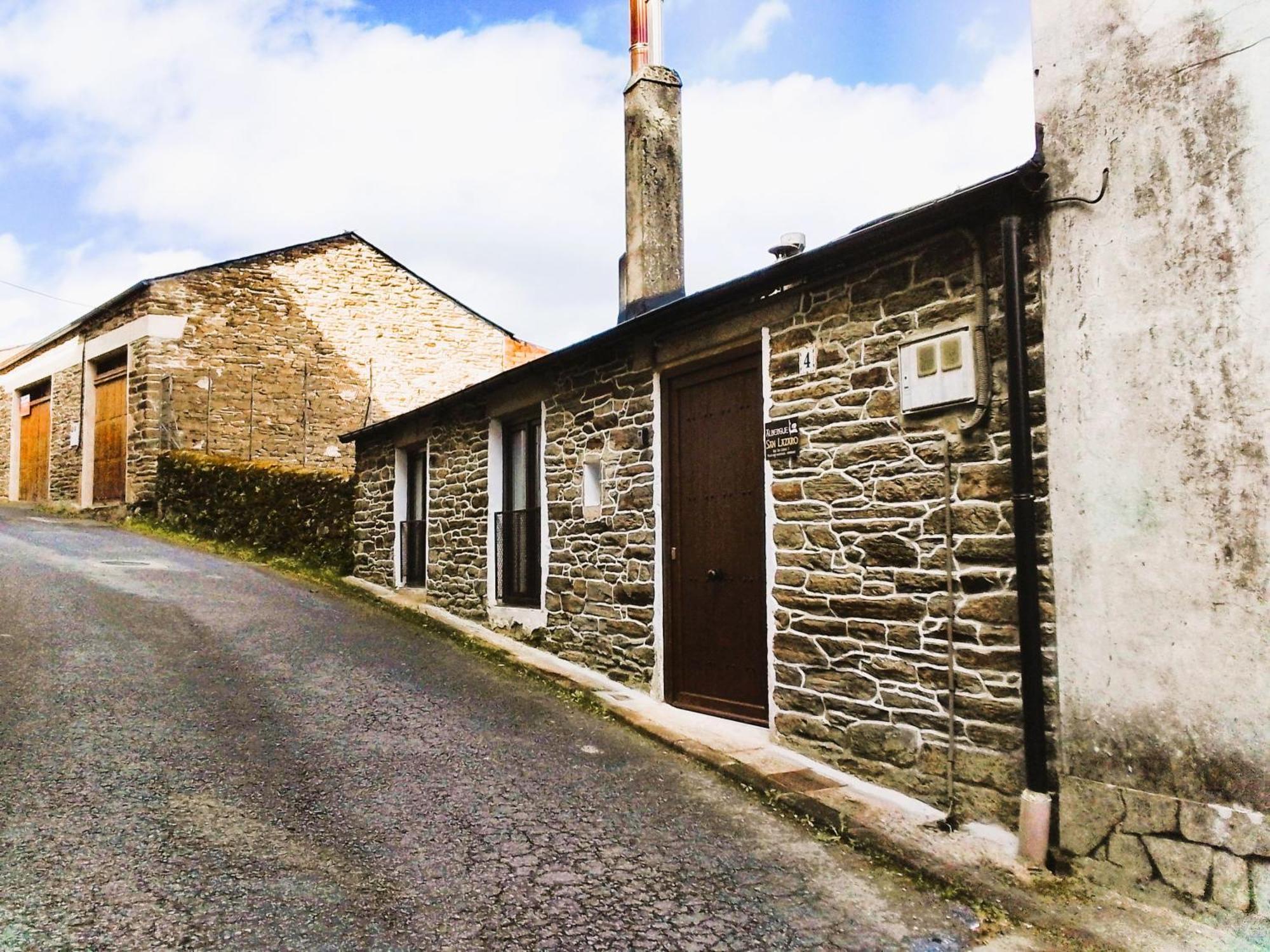 Albergue San Lazaro Sarria Exteriör bild