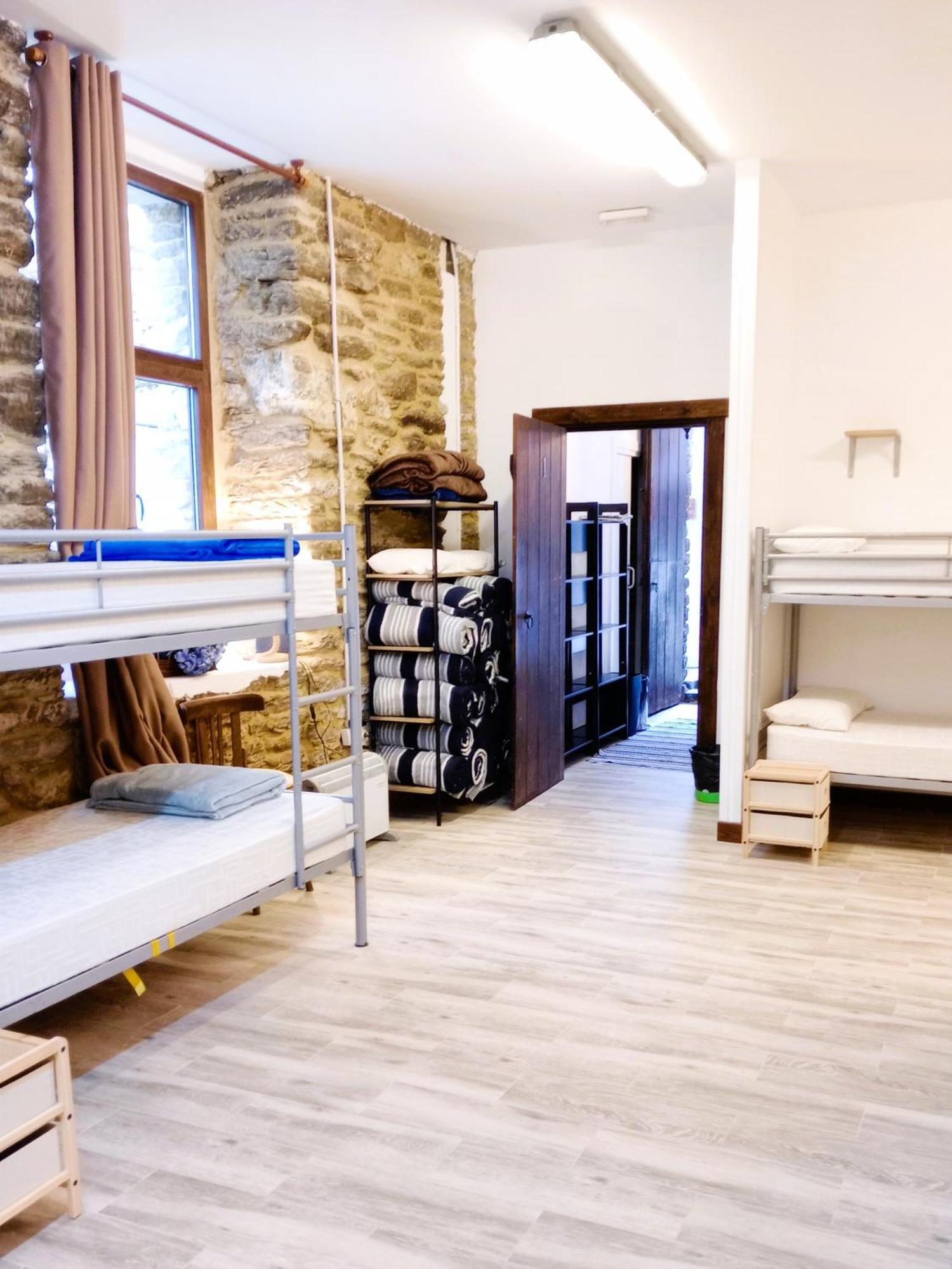 Albergue San Lazaro Sarria Exteriör bild