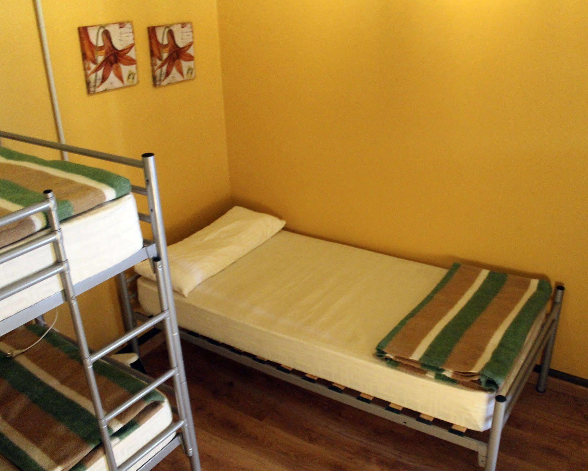 Albergue San Lazaro Sarria Exteriör bild